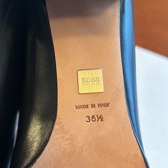 HUGO BOSS Leather Pumps size 36.5 (US 6.5) - Picture 8 of 11